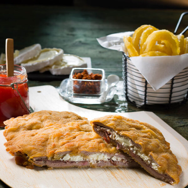 Cachopo asturiano de jamón y queso Cabrales